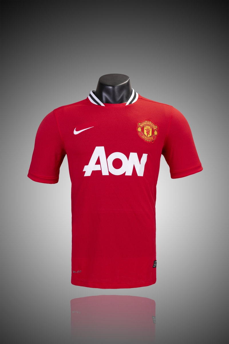 RETRO 11/12Manchester United Home Soccer Jersey