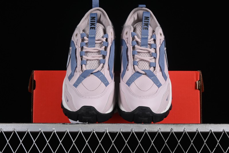 Nike TC 7900 Retro Chunky Dad Shoes with Reflective Swoosh and Cushioned Foam Sole - DD9682-002