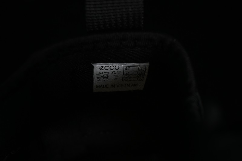 ECCO New Terrain Series Outdoor Closed-Toe Sandals Water Shoes with Breathable Design - 63890301001