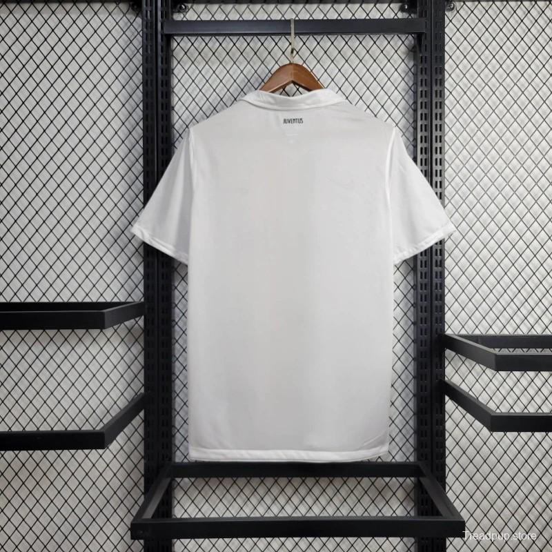 10/11 Retro Juventus Away Jersey