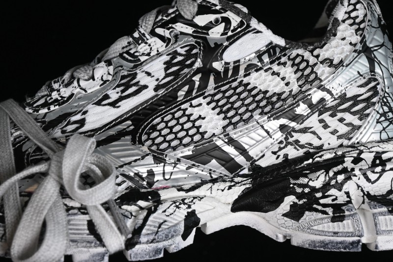 Balenciaga Phantom Sneaker Graffiti Running Shoes - W2RG39010
