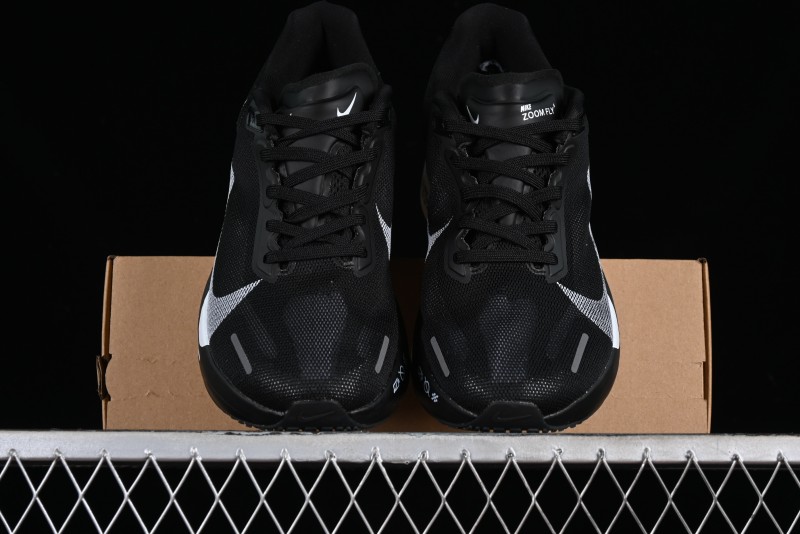 Nike Zoom Fly 6 Running Shoes with Flyknit Material and Carbon Fiber Plate for Superior Elasticity - FN8454-001