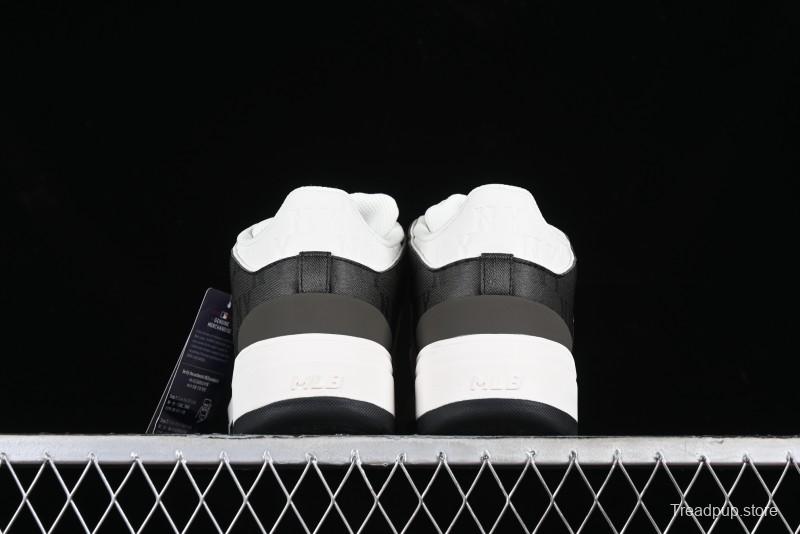 MLB Chunky Liner New York Yankees Lightweight Platform Sneakers with 6cm Height Increase - 3ASXCMM4N50BKS