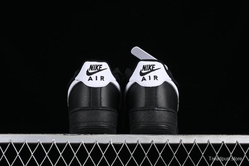 Nike Air Force 1 '07 Low Classic Lace-Up Casual Sneakers in Black & White - ZH0316-018