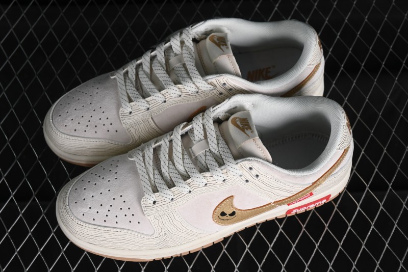 Supreme x Nike Dunk Low SB Skate Shoes with Zoom Air Cushion - XD6188-035