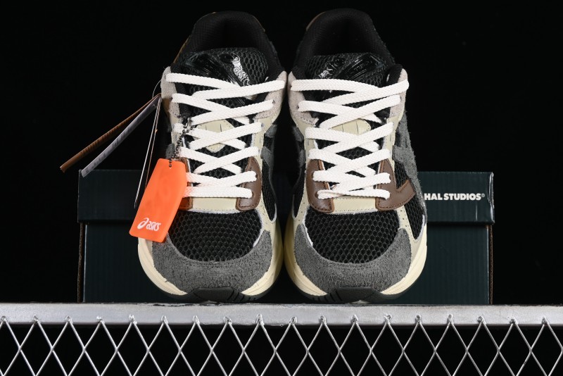 Asics Tiger GEL-1130 Low-Top Retro Running Shoes with GEL Cushioning and Durable Outsole - 1201A924-300