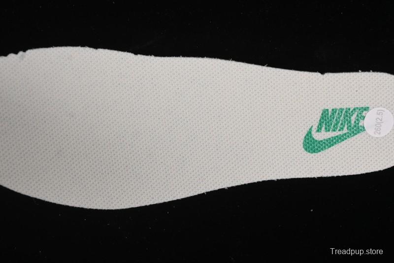 Nike Classic Cortez Leather Retro Running Shoes - DM4044-104