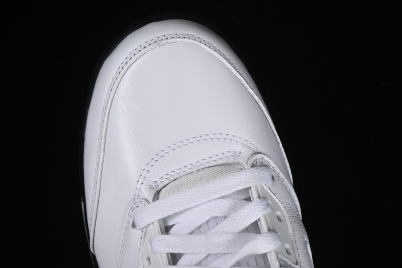 Nike Air Jordan 5 Retro Basketball Shoes in White/Silver/Black - DD0587-110