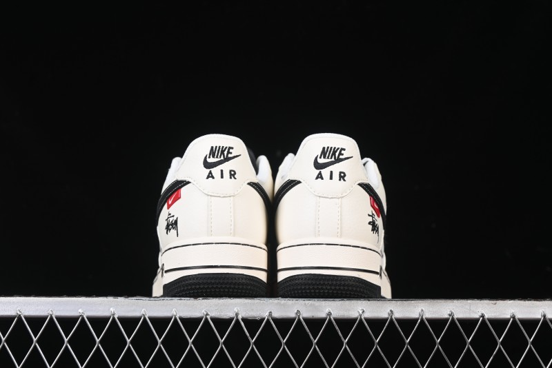 Nike Air Force 1 '07 Low Stussy Collaboration - Black Woven Label Low-Top Casual Sneakers - SJ6698-011