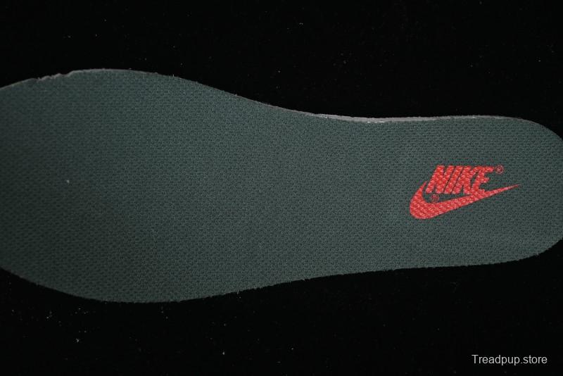 Nike SB Dunk Low UN Collaboration Year of the Snake Limited Edition Green Snake Swoosh Anniversary Custom Low-Top Casual Sneakers - DJ2024-070