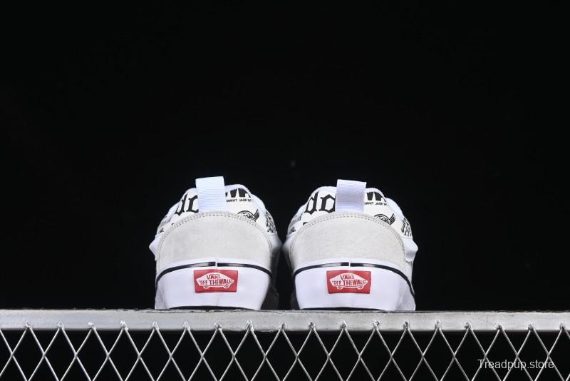 Vans Knu Skool Low-Top Retro Chunky Sneakers with Oversized Logo - VN000CS0239