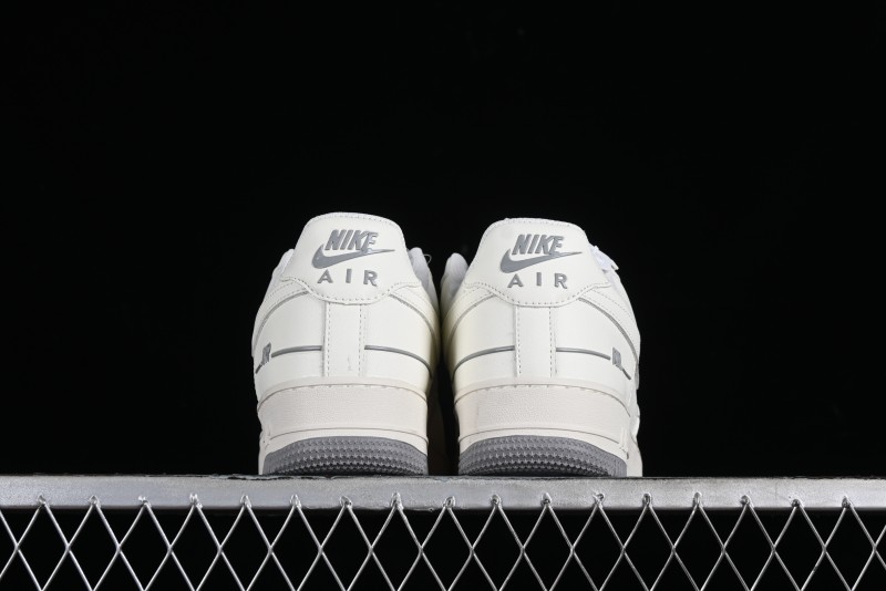 Nike Air Force 1 '07 Low Casual Sneakers with 3M Reflective Details and Full-Length Air Cushion - CJ1379-603
