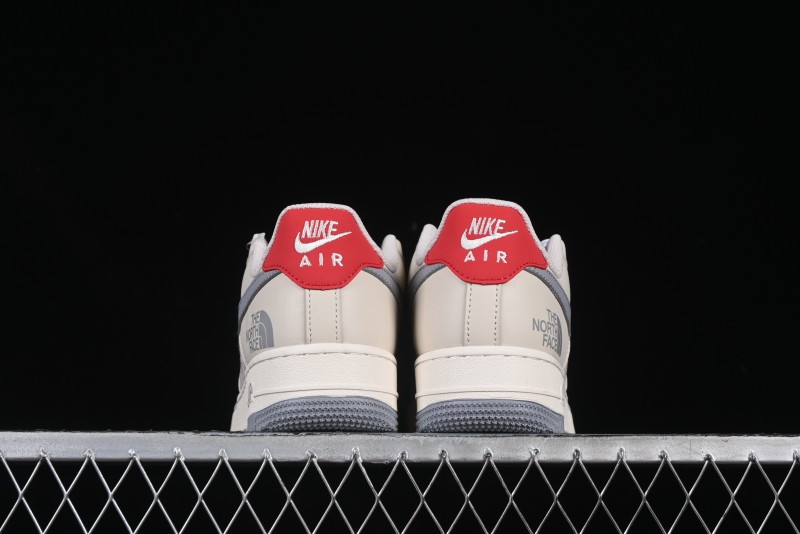 Nike Air Force 1 '07 Low The North Face Collaboration Patchwork Pigskin Red Tail Casual Sneakers - XZ6188-649
