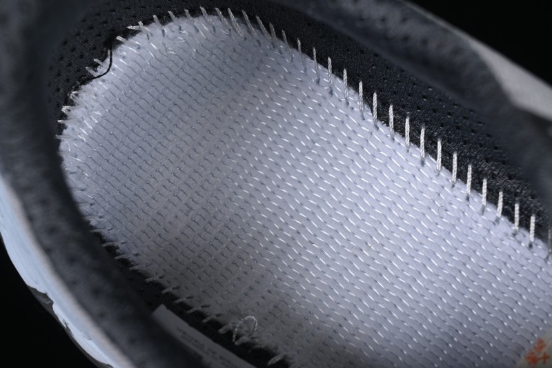 New Balance Fresh Foam X More V3TDS Low-Top Running Shoes with Durable Slip-Resistant Outsole - MTMORAG3
