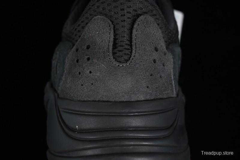 Adidas Yeezy Boost 700 V2 Utility Black Running Shoes with 3M Reflective Details - FV5304