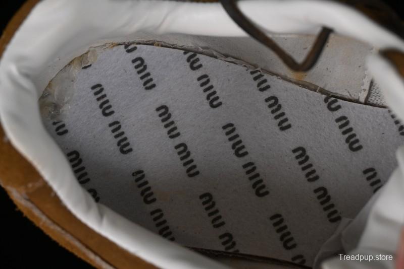 Miu Miu x New Balance 530 Low-Top Retro Running Sneakers with Deconstructed Design - AJD4