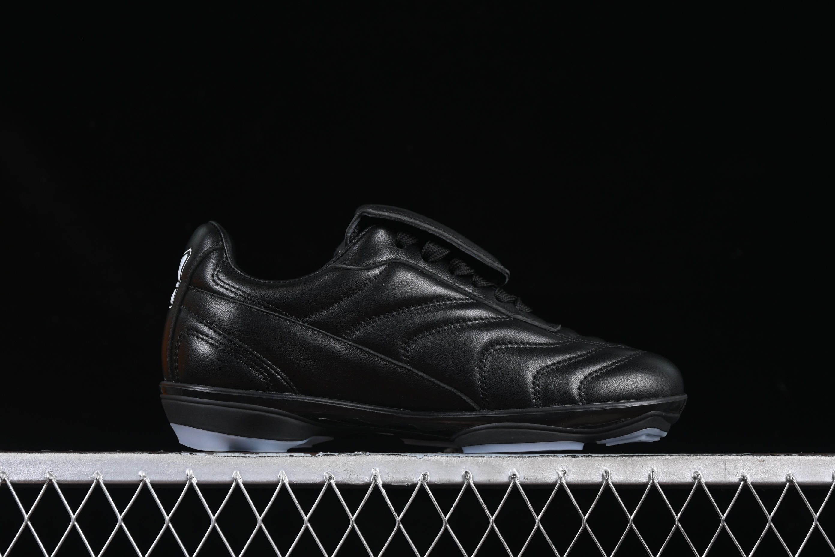Louis Vuitton Footprint Soccer Low-Top Lifestyle Casual Shoes Round Toe Lace-Up - AJF6