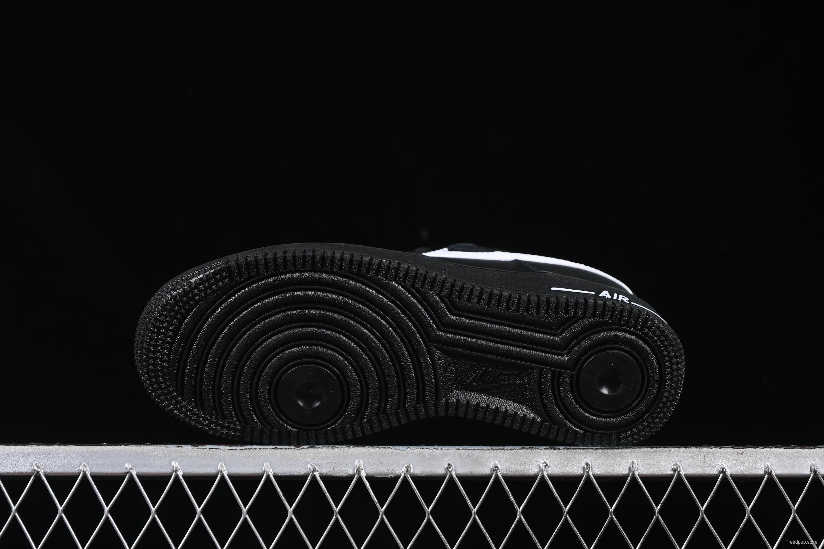 Nike Air Force 1'07 Low Casual Sneakers with Full-Length Air Cushion - HV6359-001