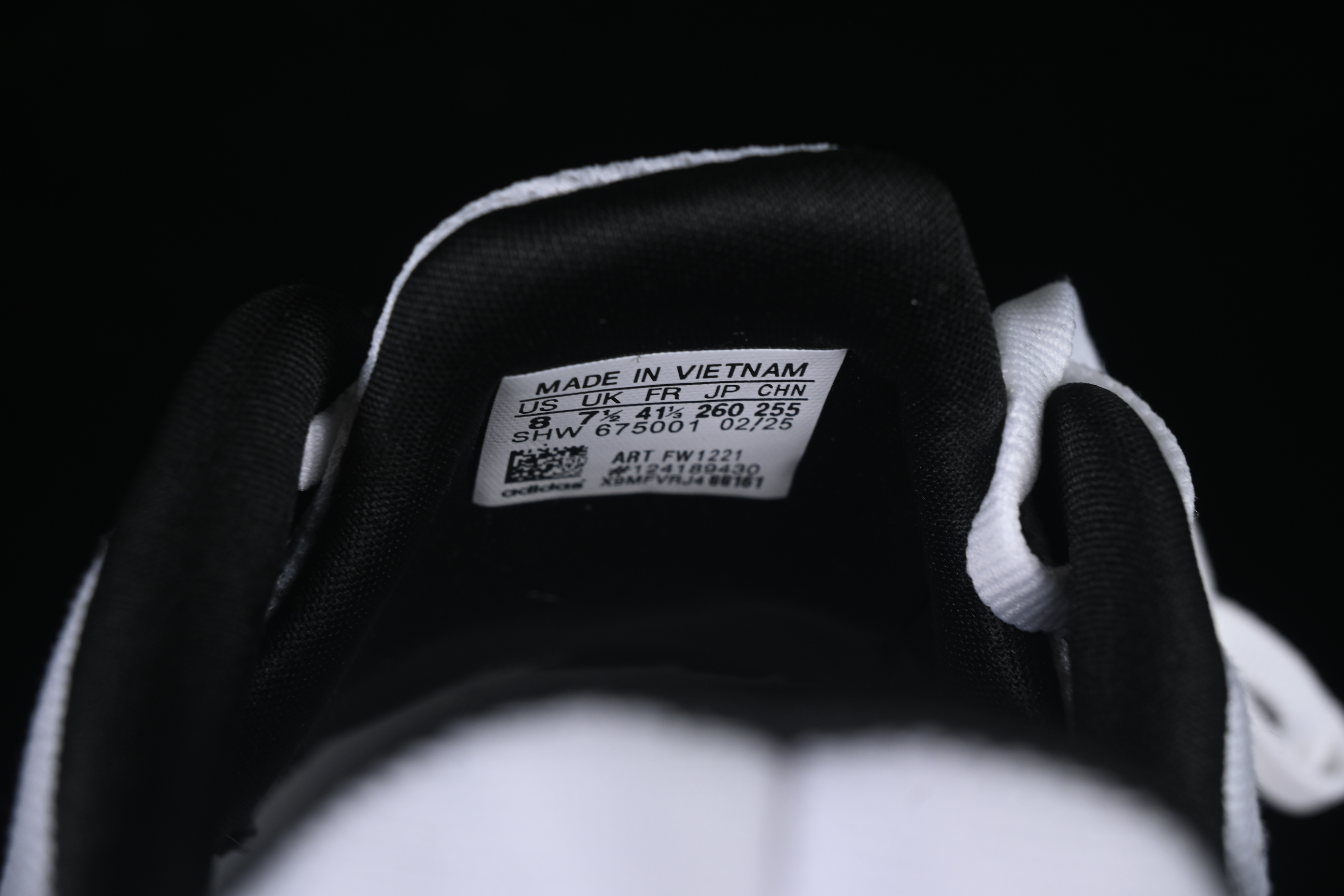 Adidas Climacool FW1221 Lightweight Running Shoes with Breathable Design - FW1221