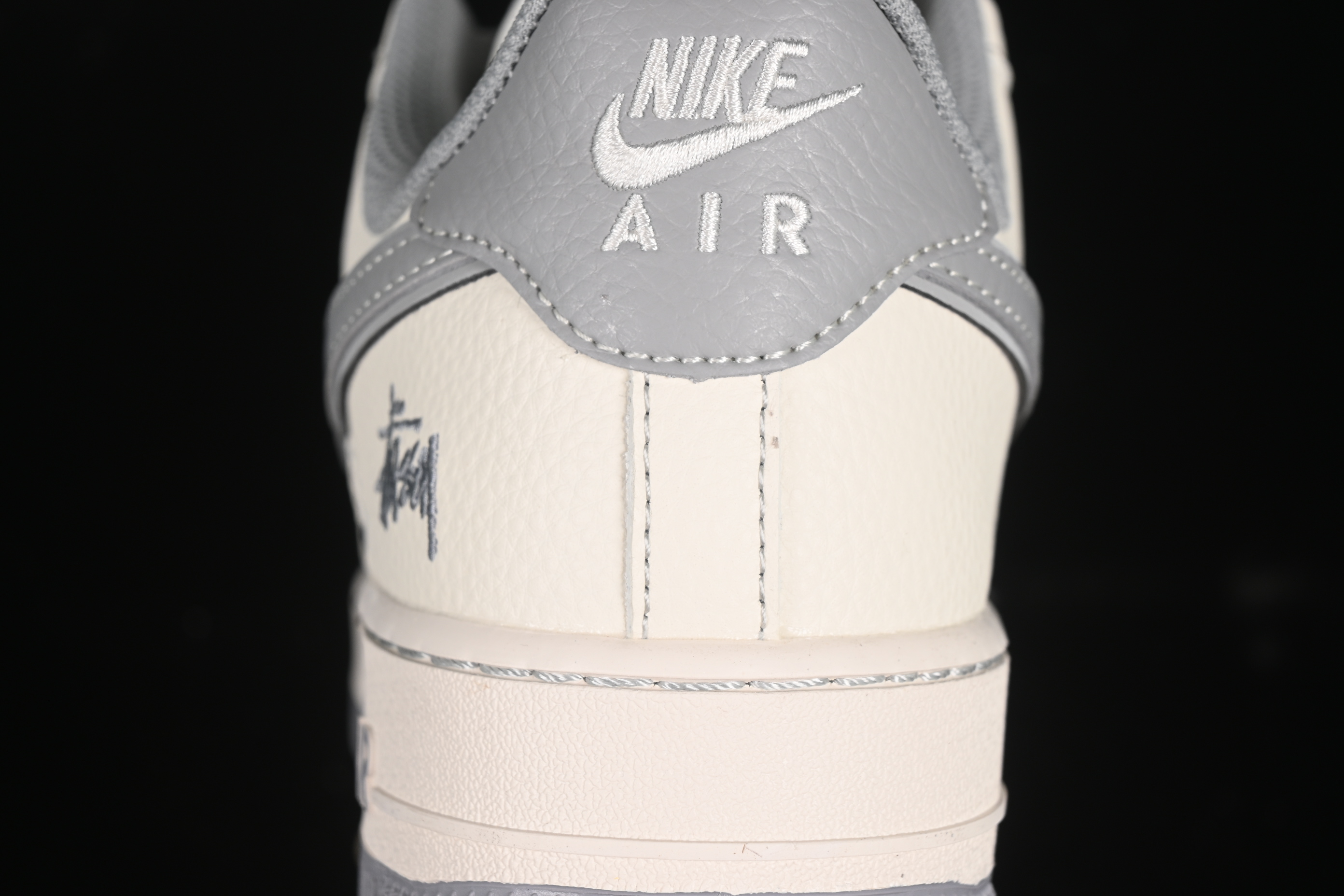 Nike Air Force 1'07 Low Stussy Collaboration Beige Mini Swoosh Casual Sneakers - HH7518-060