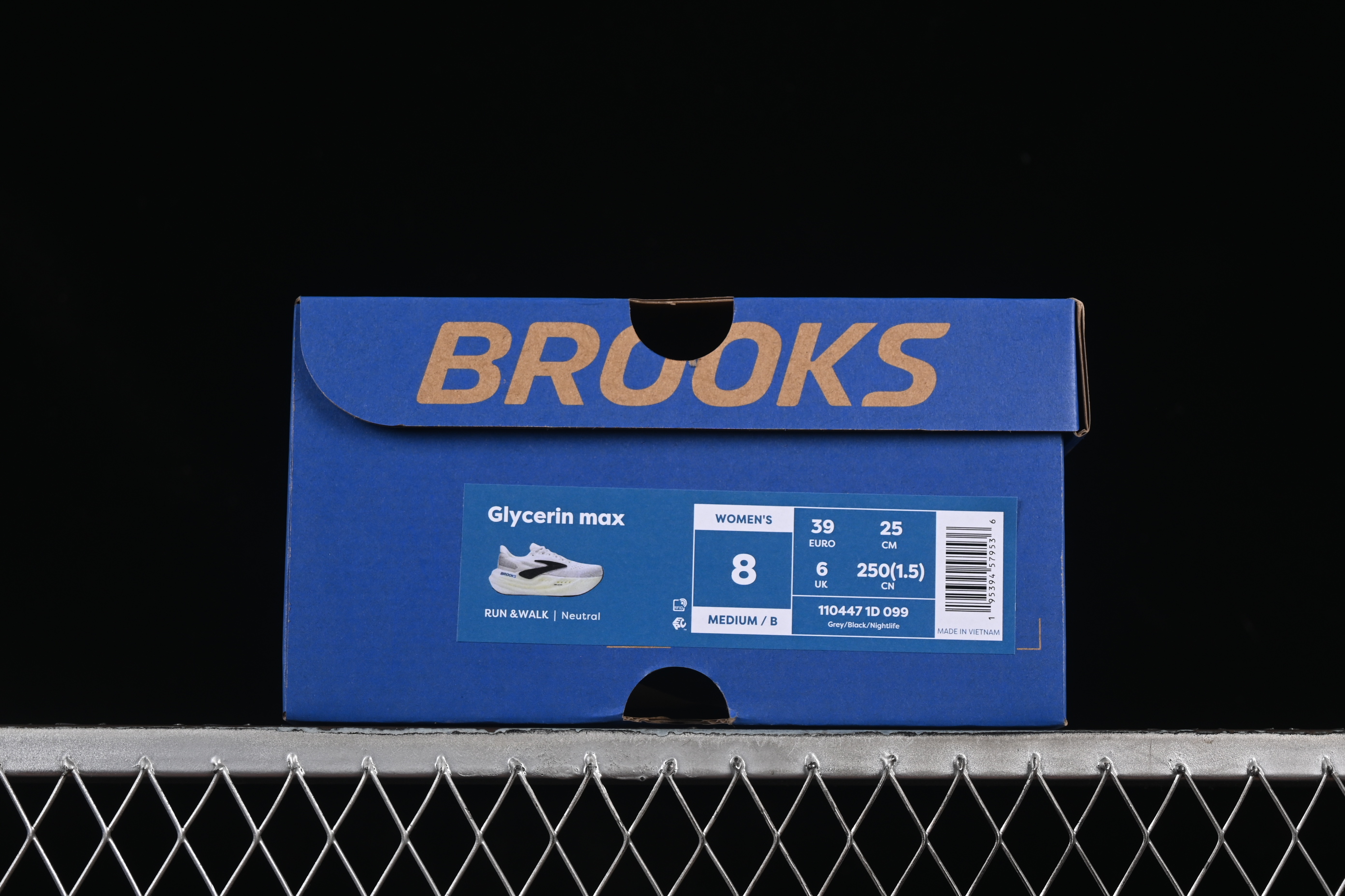 Brooks Glycerin Max Cushioned Marathon Running Shoes for Men - 1104471D099