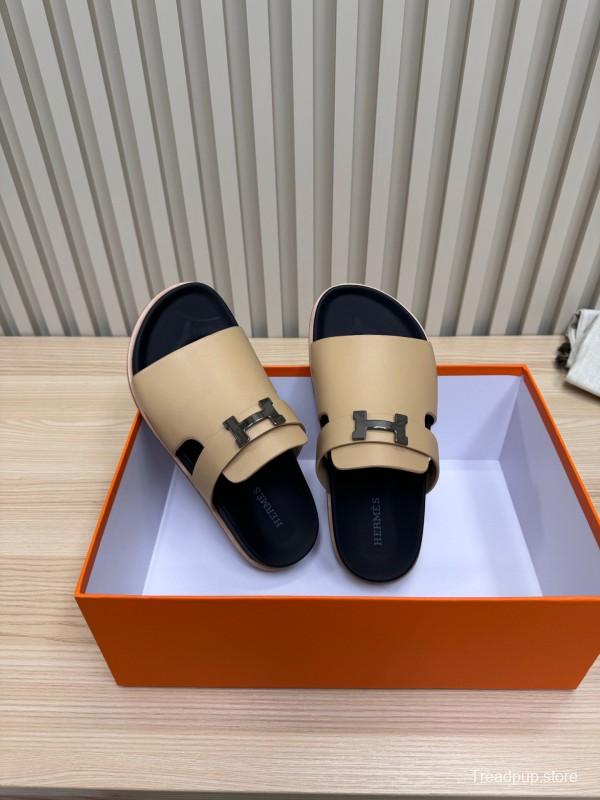 2025 Slippers Hermès Beige Black Leather Slippers