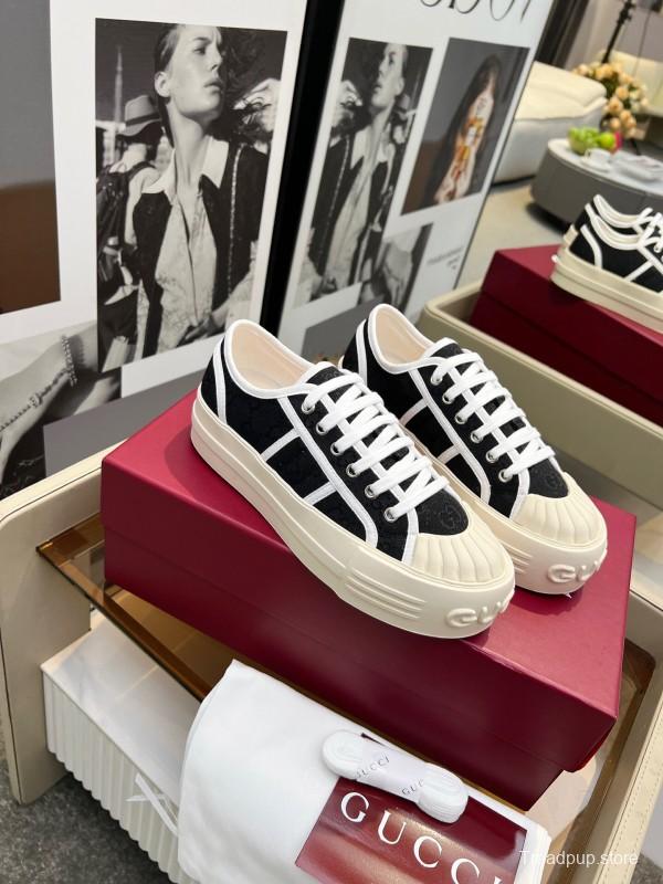 2025 Women Gucci Black White Canvas Sneakers LY00270
