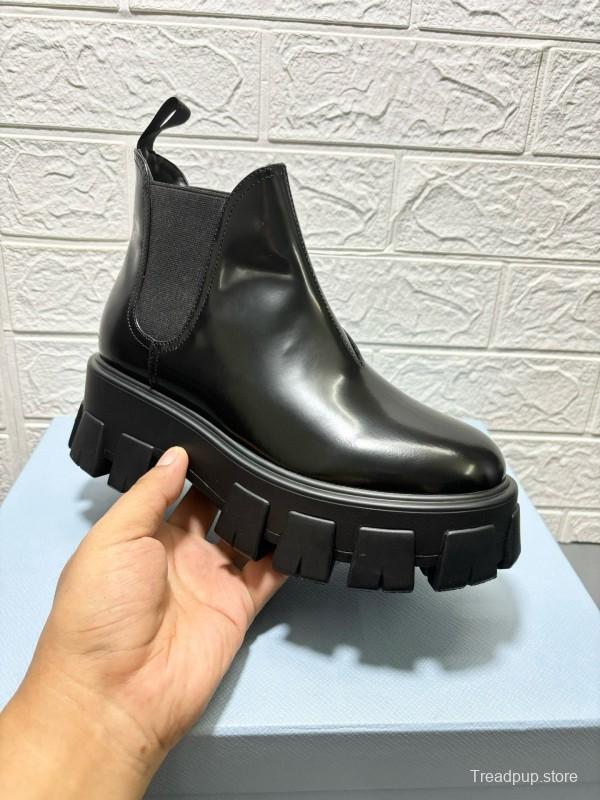 2024 Women Prada Black Leather Chelsea Boots MJ00360