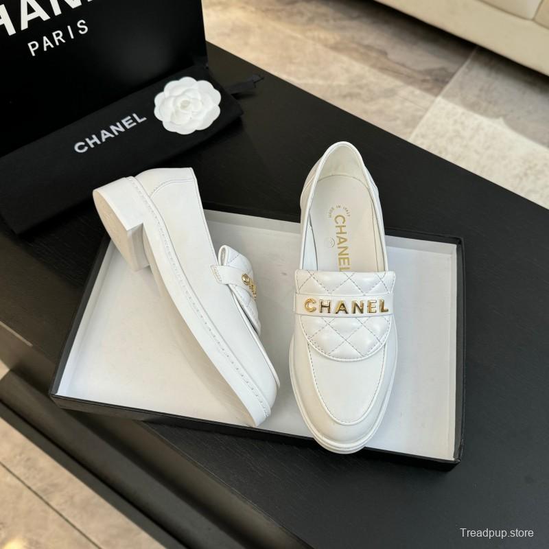 2025 Women Chanel White Leather Loafers KFY00310