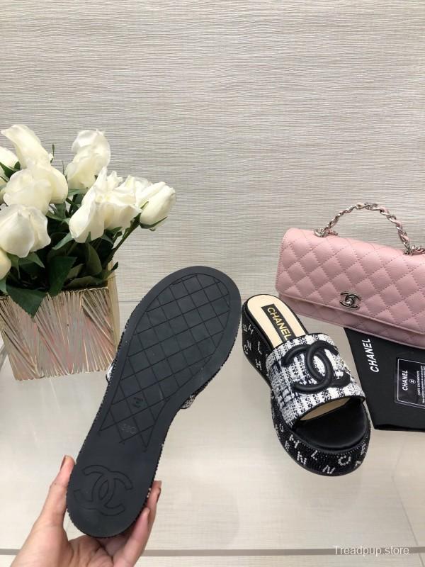 2025 Women Chanel Black White Tweed Platform Sandals LY00320