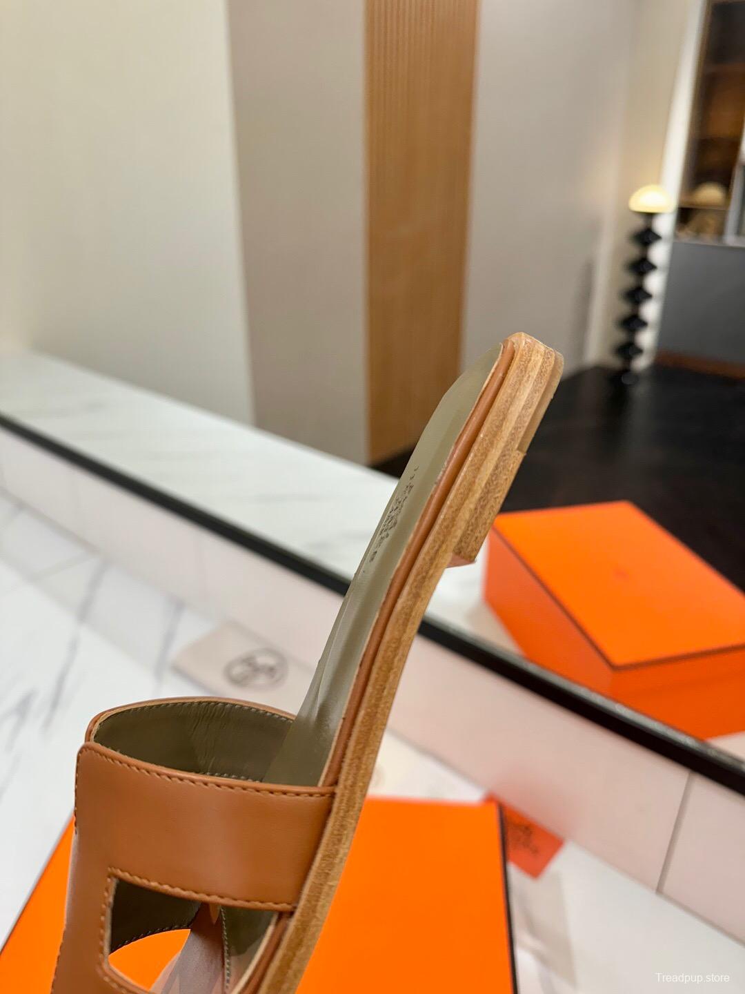 2025 Women Hermès Brown Leather Slippers