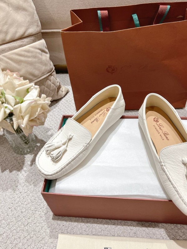 2025 Women Le Parmentier White Leather Loafers Tassel LY00291