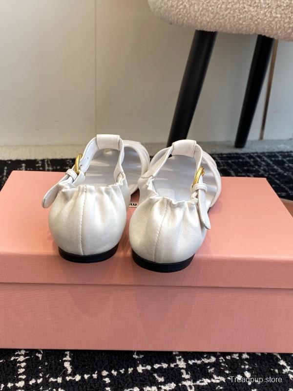 2025 Women Miu Miu White Calf Leather Flat Sandals