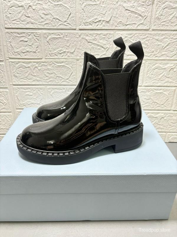 2024 Women Prada Black Patent Leather Ankle Boots MJ00360