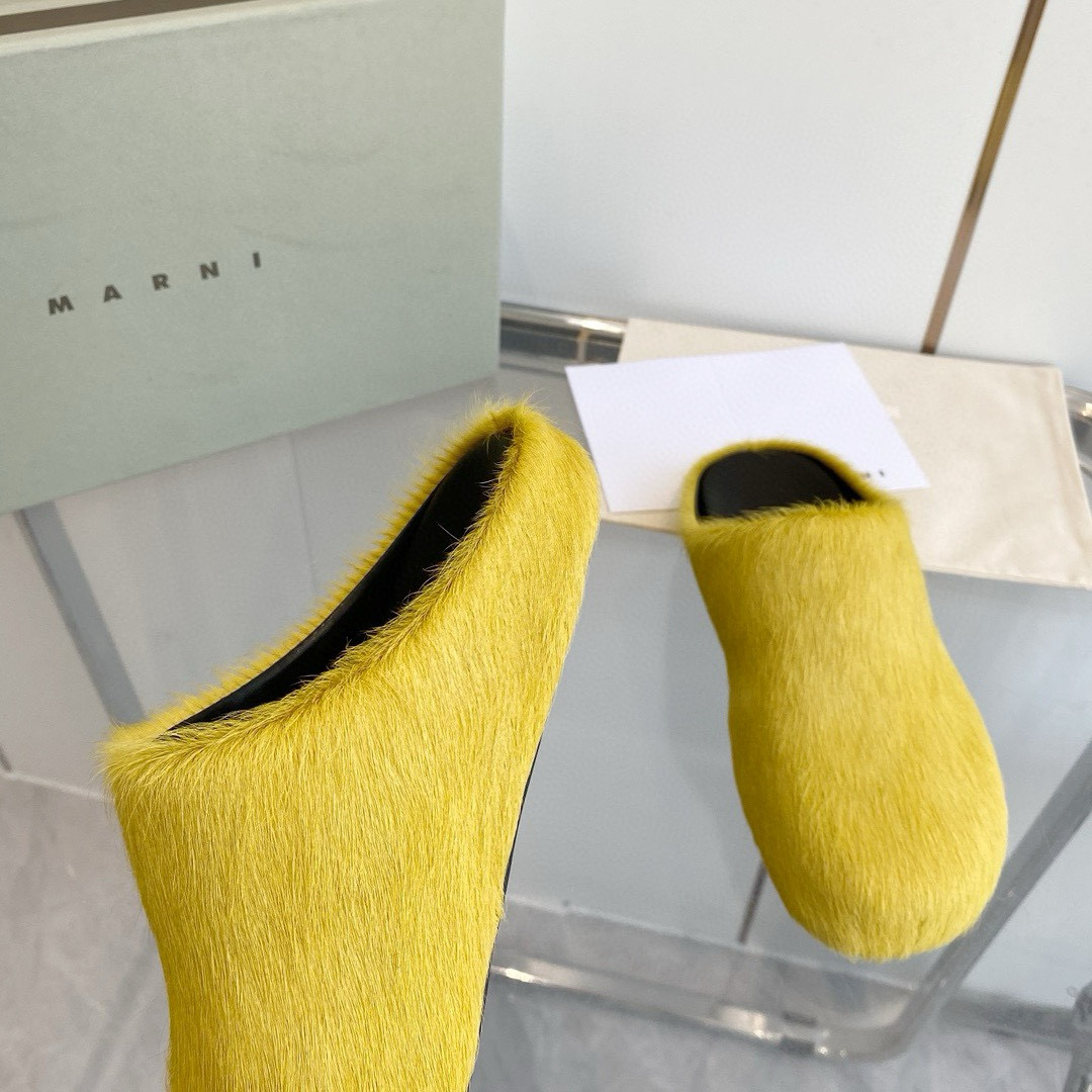 2024 Unisex Marni Yellow Horsehair Leather Mules MJ00320
