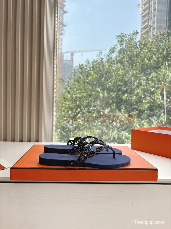2025 Women Hermès Purple Rubber Chain Thong Sandals LY00360(F)