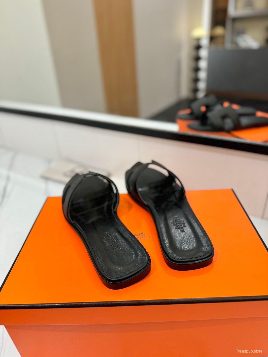 2025 Women Hermès Black Leather Slippers
