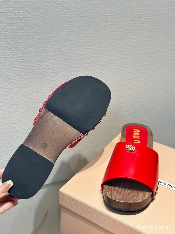 2025 Women Miu Miu Red Leather Slippers