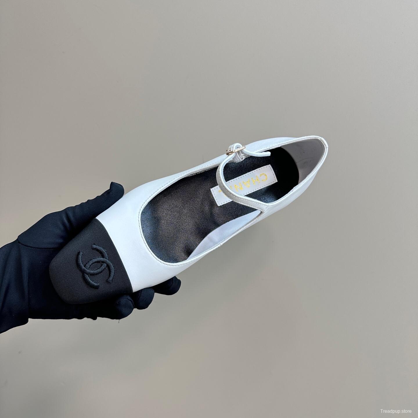 2025 Women Chanel White Black Leather Mary Jane Shoes