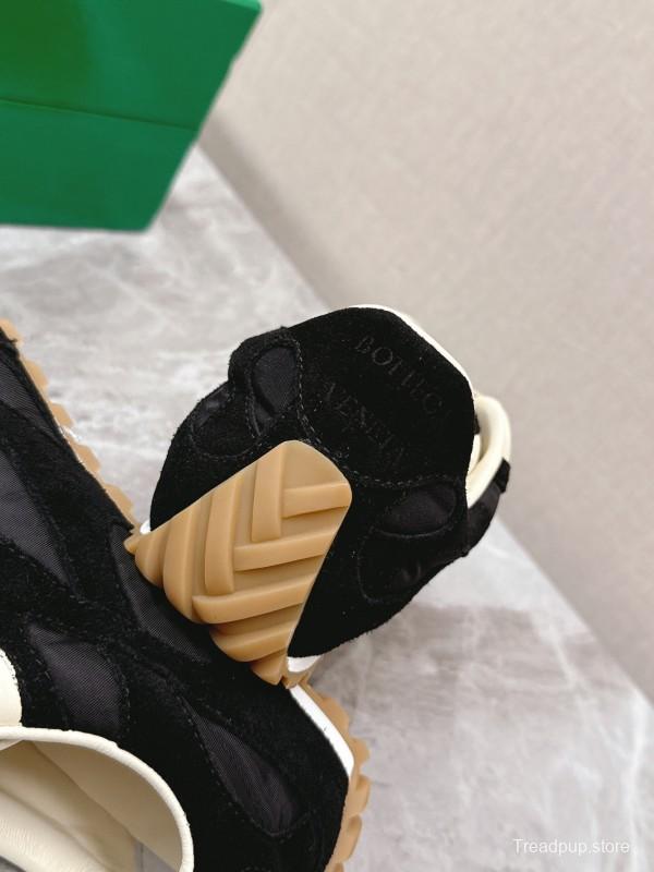 2025 Unisex Bottega Veneta Black Nylon Suede Sneakers KFY00290