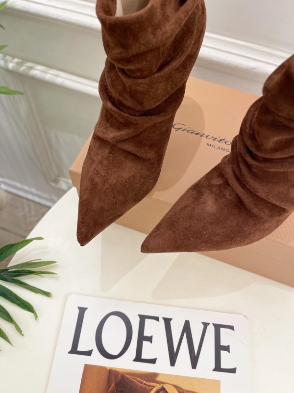 Gianvito Rossi Fall/Winter 2025 GR Pointed Toe Retro Pleated High Heel Ankle Boots - KFY00340