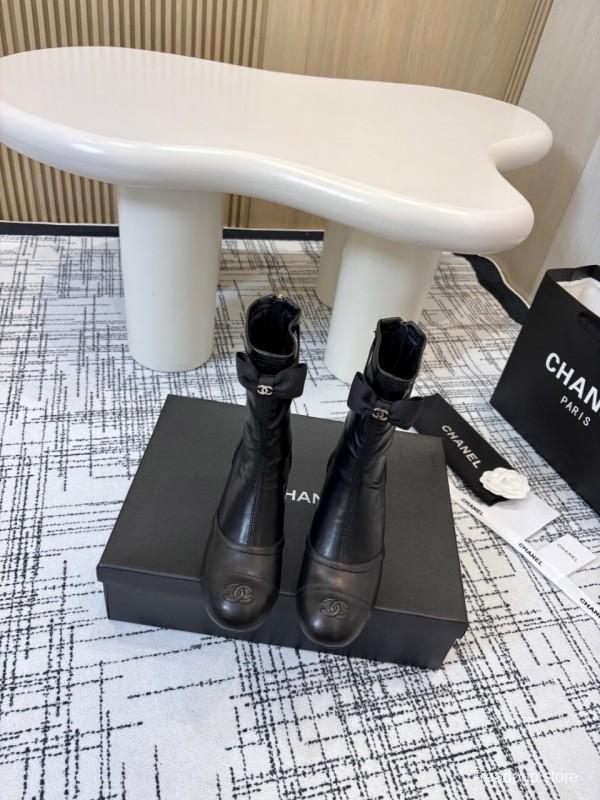 Chanel Classic Chunky Heel Back Zipper Ankle Boots - LY00320