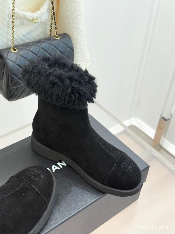 Chanel 25K Series Two-Tone CC Fur Snow Boots - KFY00300