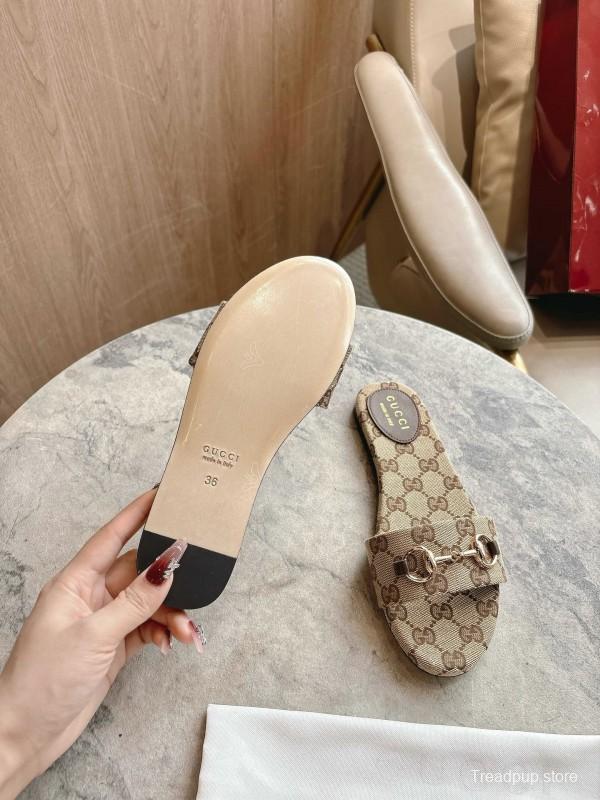 Gucci 2025/SS Leather Mule Sandals with Light Gold Horsebit Detail - LY00280