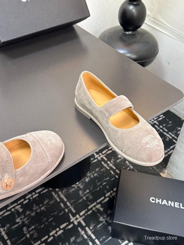 Chanel Quilted Design Slip-On Sandals - KFY00280