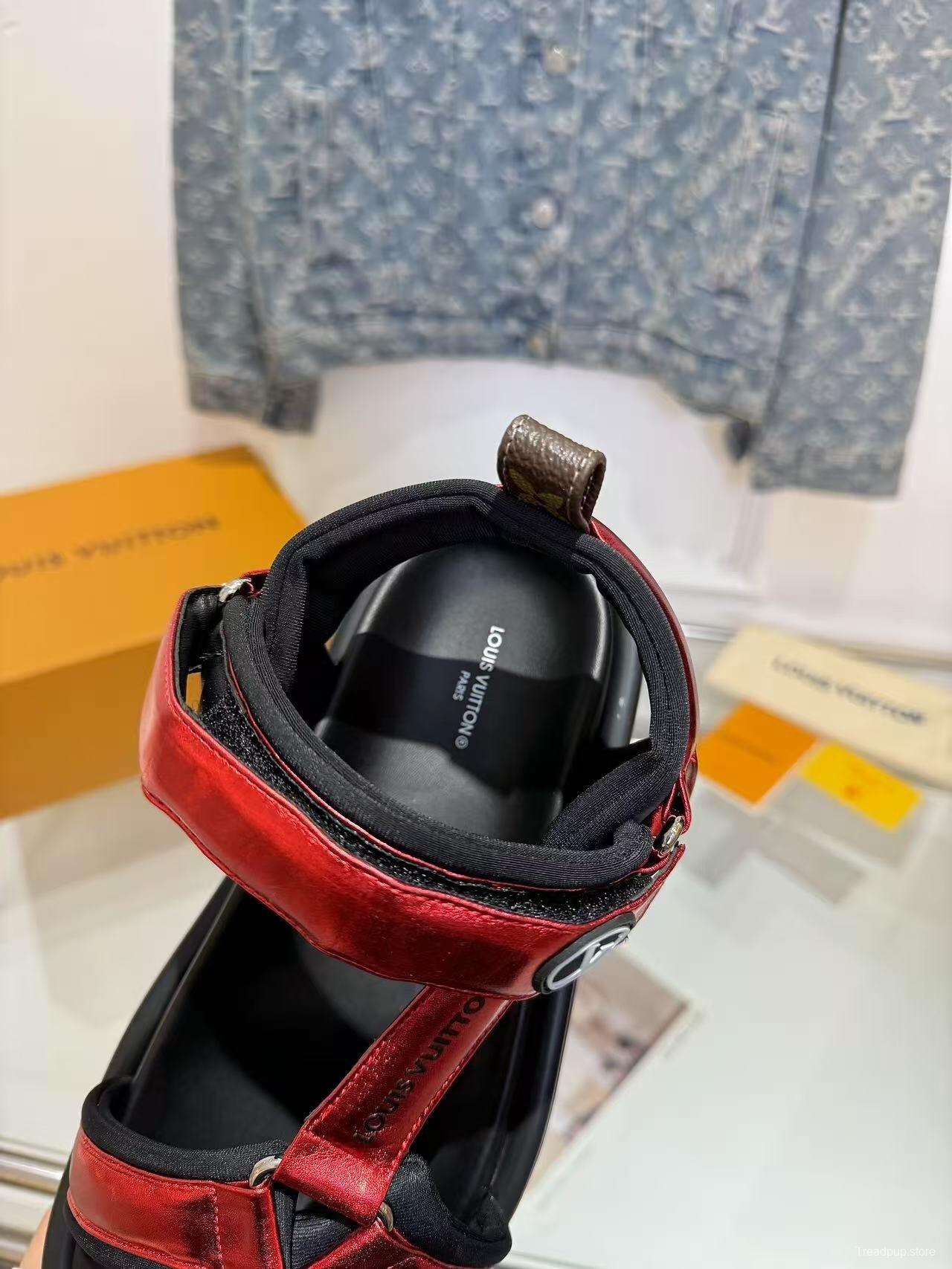 LV 2025/SS Latest High-End Fashion Versatile Sandals with Thick Sole Heightening and Slimming Effect - LY00