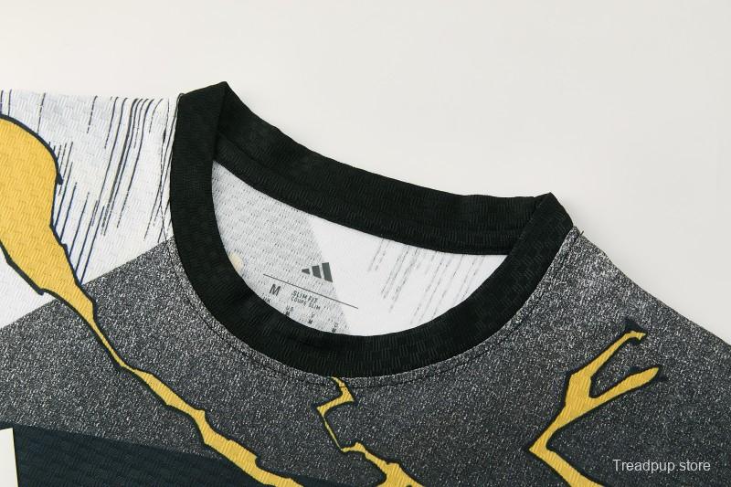 26/27  Real Madrid Black x Marvel  Short Sleeve+Soccer Shorts